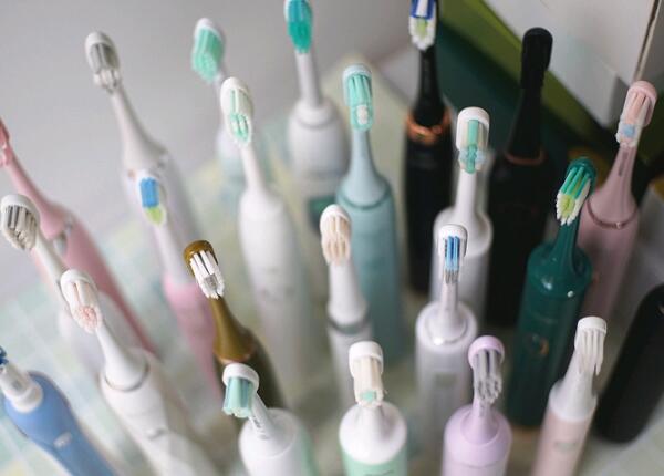 便宜的兒童電動(dòng)牙刷能用嗎？看完這篇文章，你準(zhǔn)不敢用低價(jià)電動(dòng)牙刷