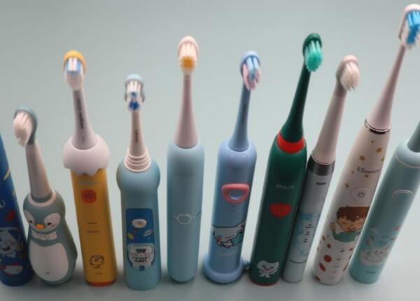 成人可以用兒童電動(dòng)牙刷嗎？三大原因告訴你：選擇成人款電動(dòng)牙刷為妙