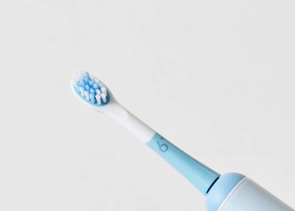 兒童電動(dòng)牙刷多少轉(zhuǎn)合適？不同電動(dòng)牙刷類型的轉(zhuǎn)速介紹