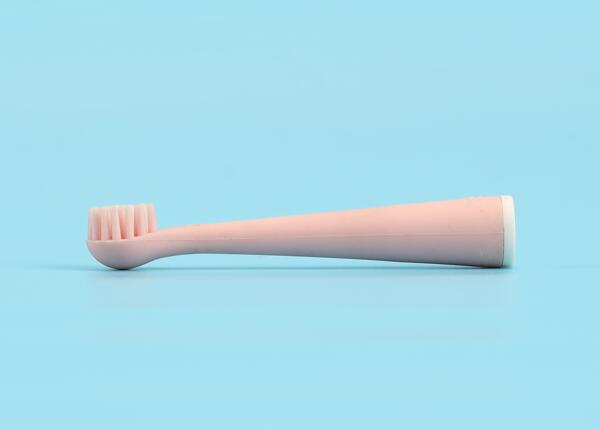 硅膠頭電動(dòng)牙刷使用方法介紹：硅膠刷頭就這樣用！