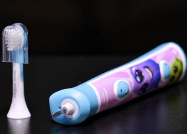 兒童款成人款電動牙刷區(qū)別，一篇教你區(qū)分成人和兒童電動牙刷