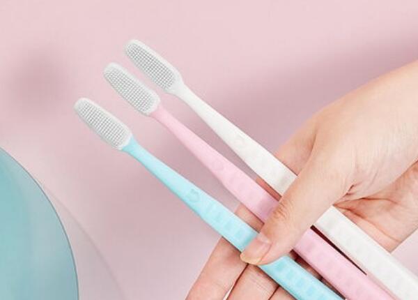 牙刷毛材質(zhì)怎么選擇好？適合自己的牙刷毛材質(zhì)選購(gòu)要點(diǎn)