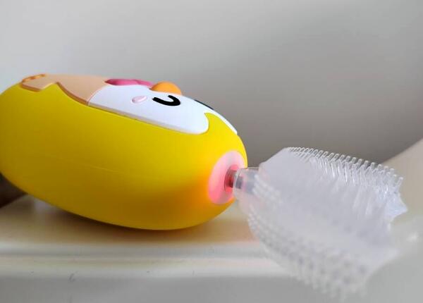 寶寶需要買u形牙刷嗎？寶寶u形牙刷挑選技巧