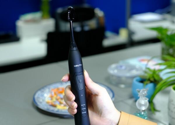 舒客電動牙刷使用教程介紹 舒客電動牙刷使用教程介紹