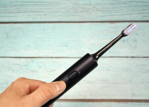 使用電動(dòng)牙刷手抖怎么辦？解決刷牙手抖的幾大措施