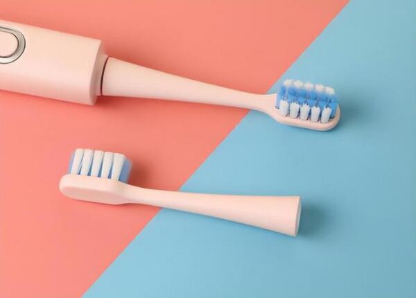 電動(dòng)牙刷如何替換刷頭通用？通用型刷頭替換方法解析