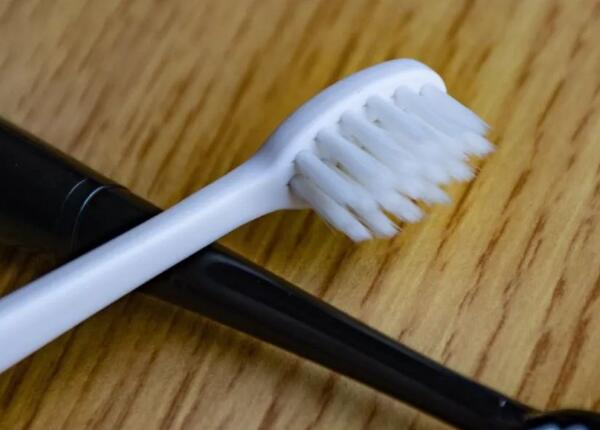 牙刷長的好還是寬的好用？探索牙刷的秘密